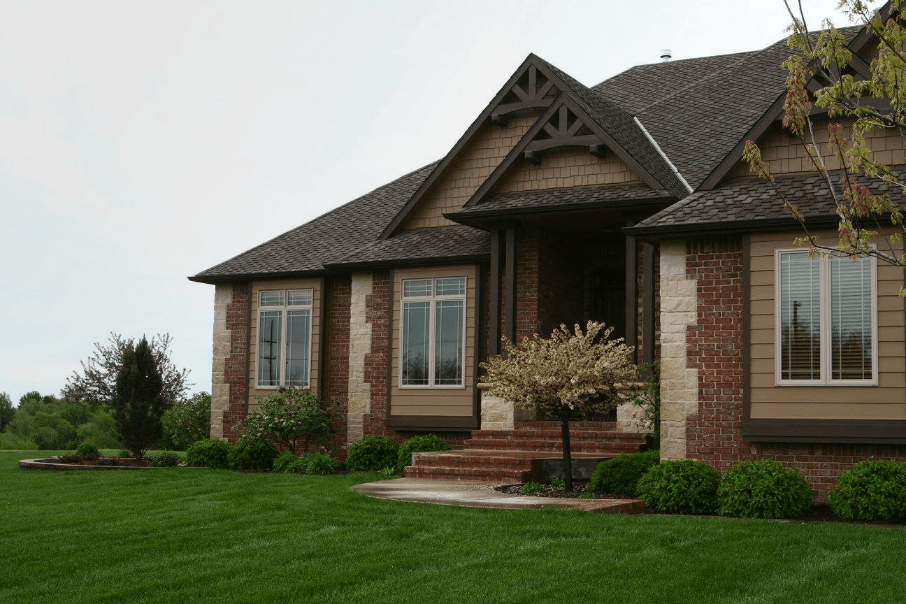 landscape design in pratt, ks with younie lawnscapes