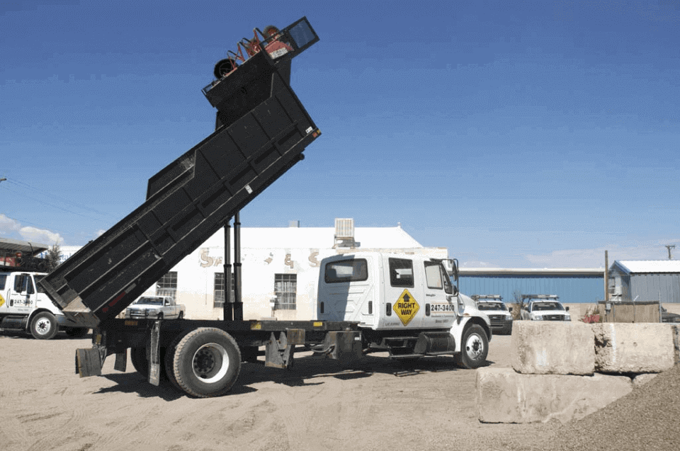 Right Way Roofing, Inc Dump Truck in Albuquerque, NM / Right Way Roofing, Inc Dump Truck in Albuquerque, NM