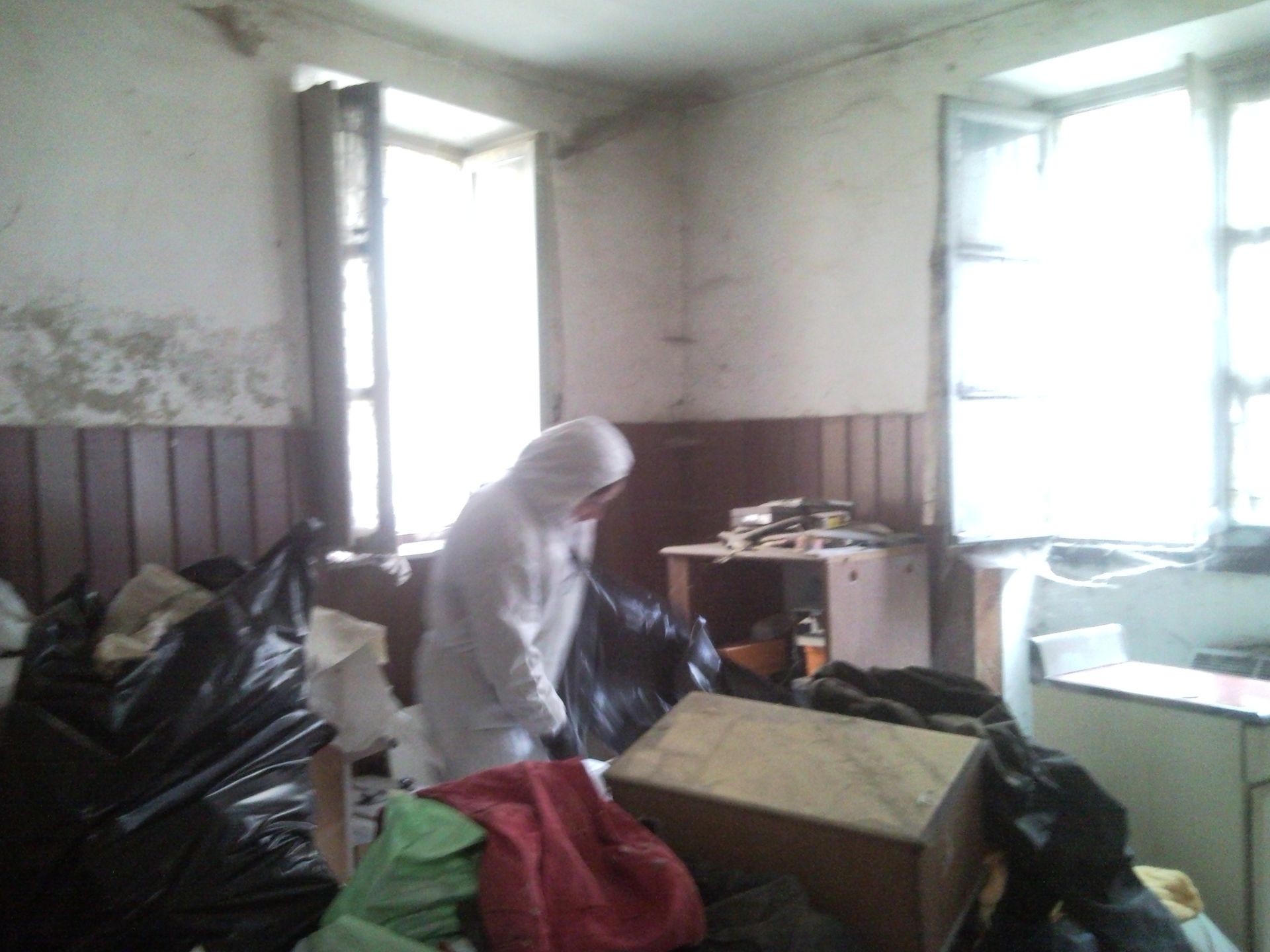 PULIZIA E SANIFICAZIONE LOCALI