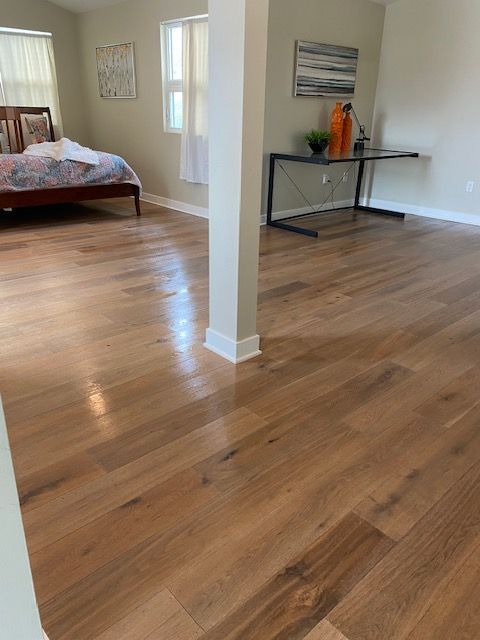 Hardwood refinishing services near Chula Vista