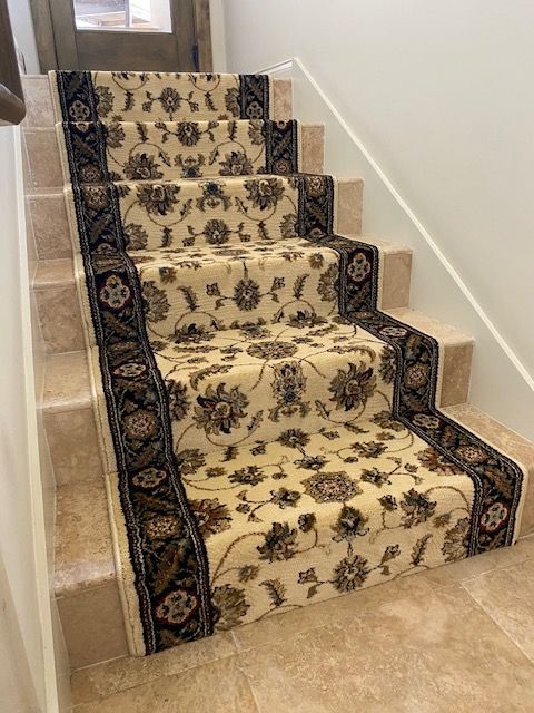 Solana Beach showroom features wood and carpet flooring