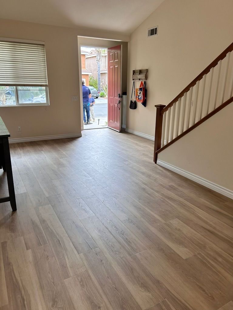 Expert floor services for residential and commercial properties in Vista.