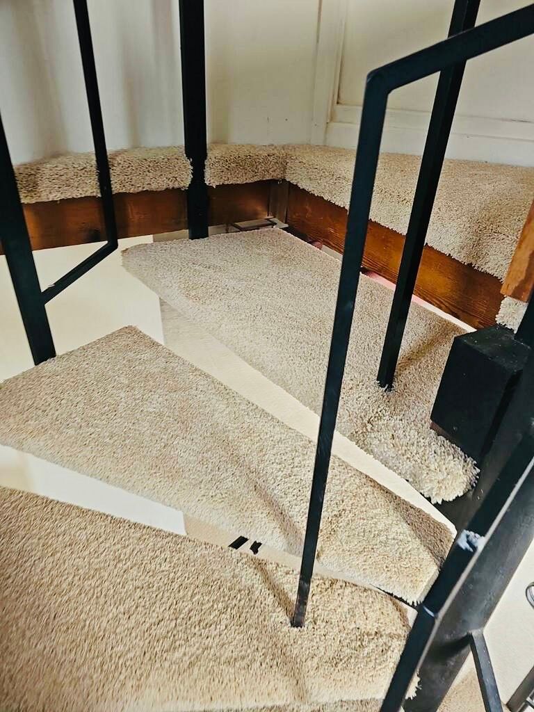 Affordable carpet repairs and installation services in Carlsbad and surrounding areas.