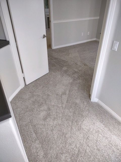 Flooring services and carpet repairs in Del Mar
