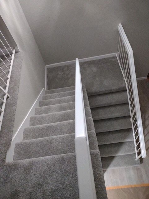 Del Mar flooring showroom offering expert carpet services
