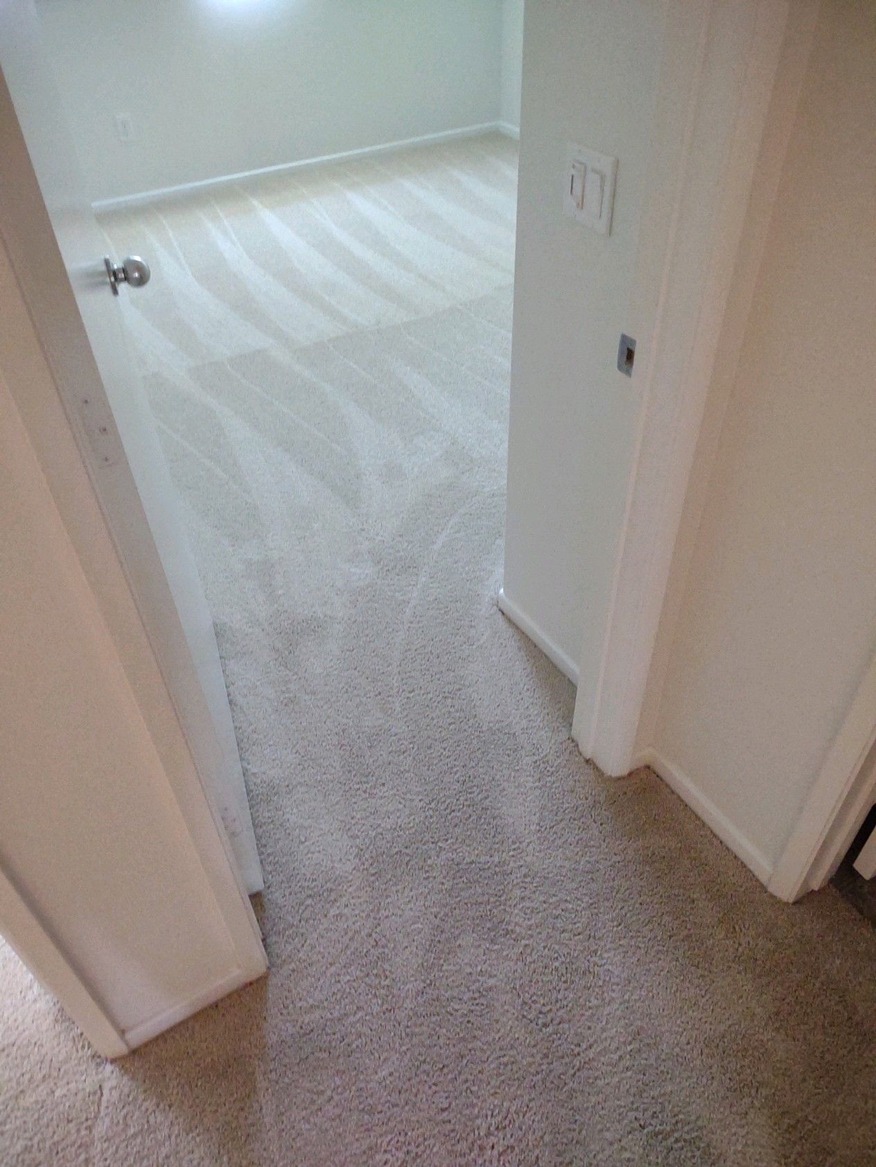 Flooring repairs and flooring showroom in Carmel Valley
