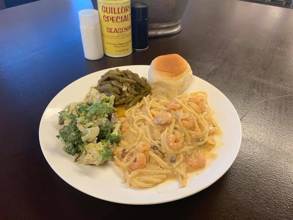 Shrimp alfredo plate 