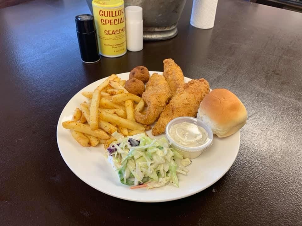 Fish and fries plate. 