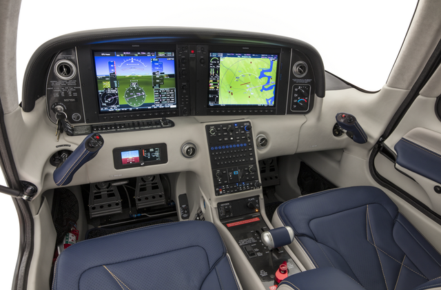 SR20 Cirrus Aircraft  Comfortable Cabin with Lifestyle Features