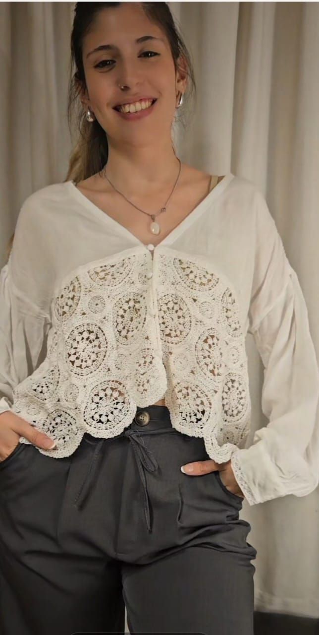 Camisa importada amplia