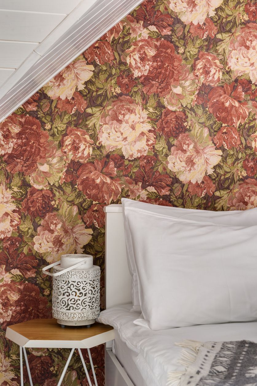 wallpaper install middle tn