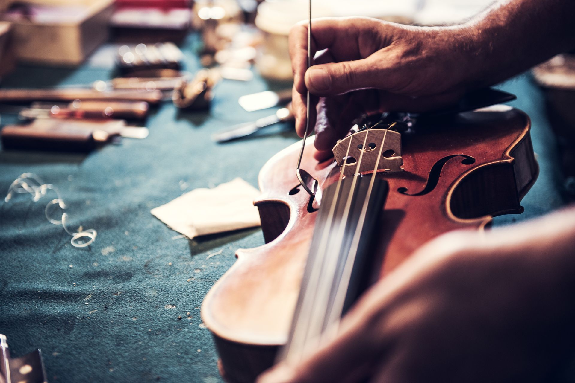 Violin Repair – Columbus, Ohio – Bluegrass Music Shop