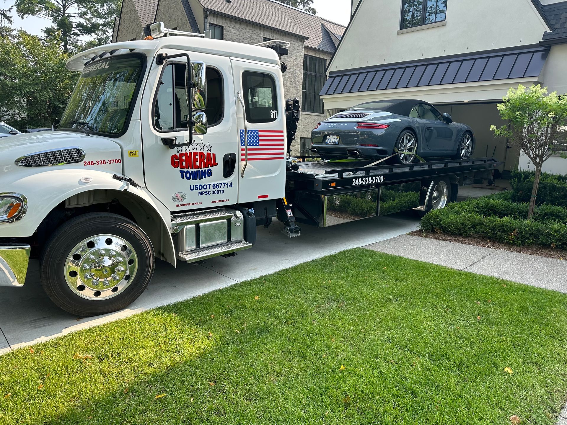 Towing Truck — Auburn Hills, MI — General Towing Auburn Hills