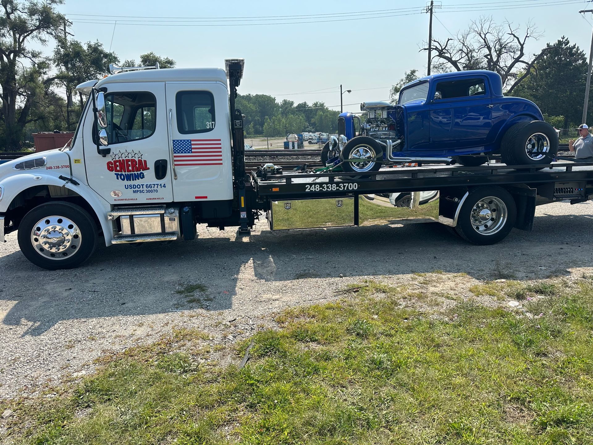 Towing Truck — Auburn Hills, MI — General Towing Auburn Hills