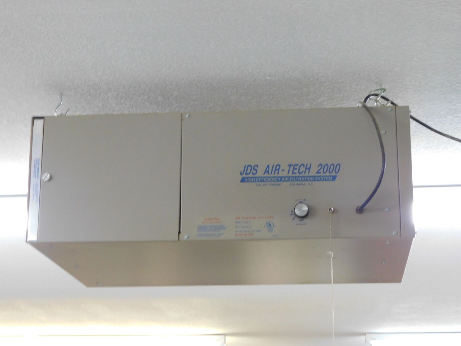 A box that says jds air tech 2600 on it