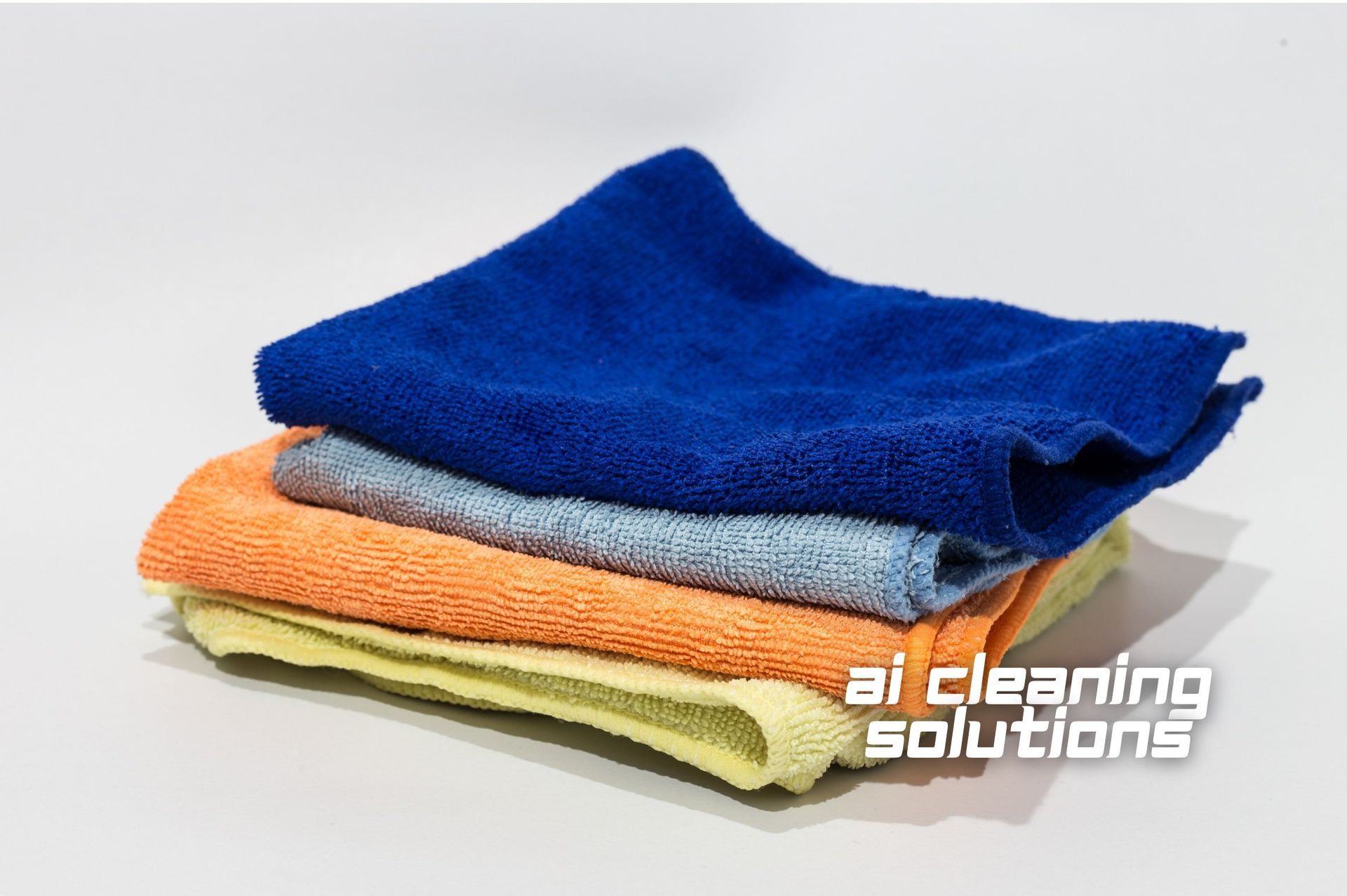 How Microfiber Towels Revolutionized the Cleaning World