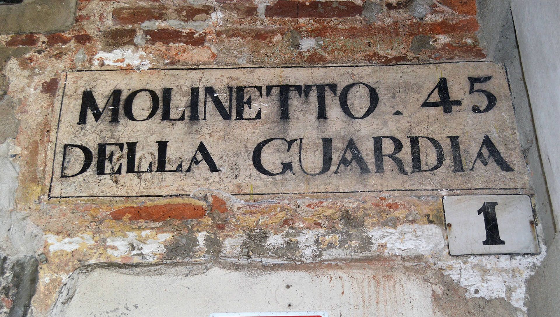 targa di Via Molinetto Della Guardia 1