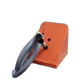 Un objeto naranja con una manguera conectada a él.