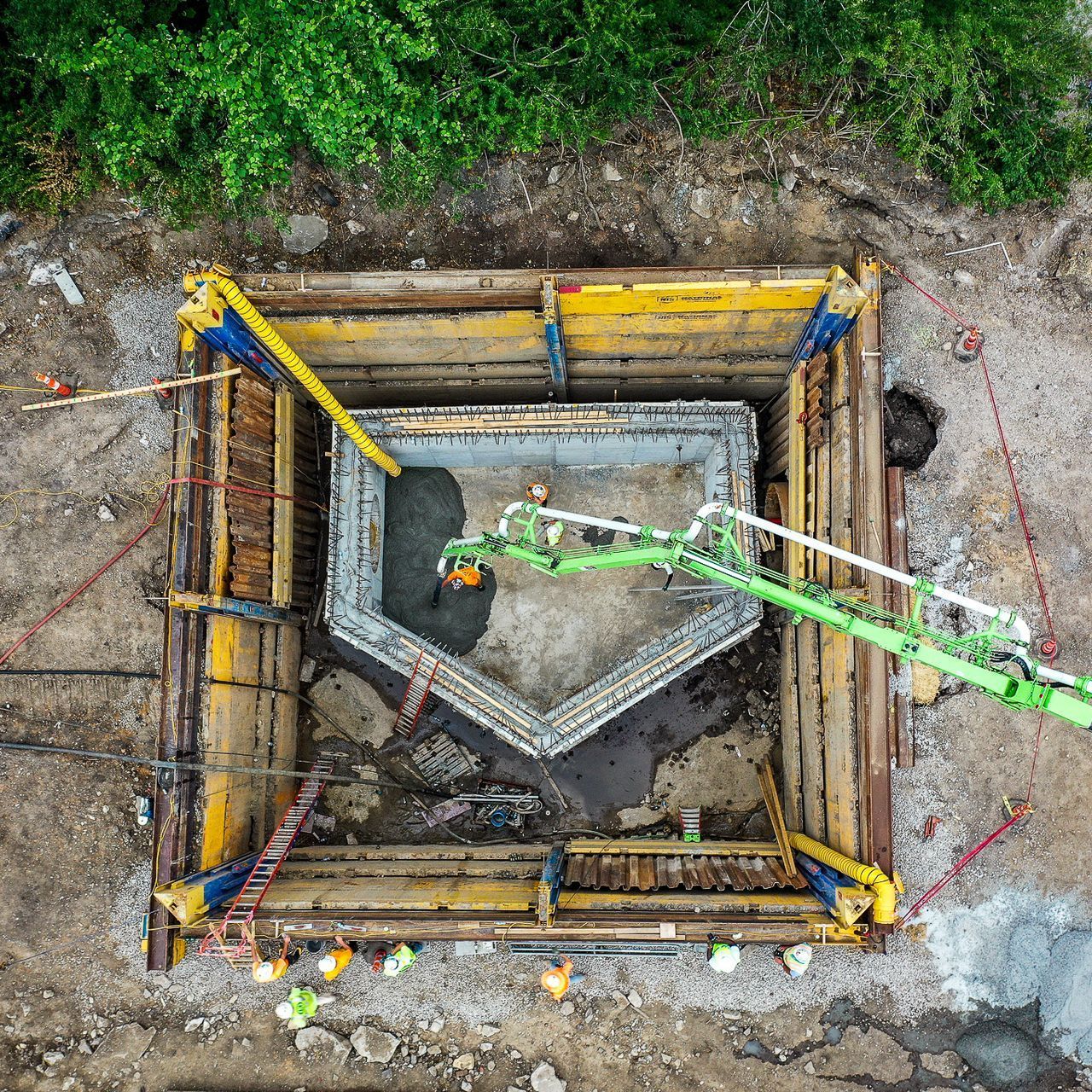Water Construction Contractor