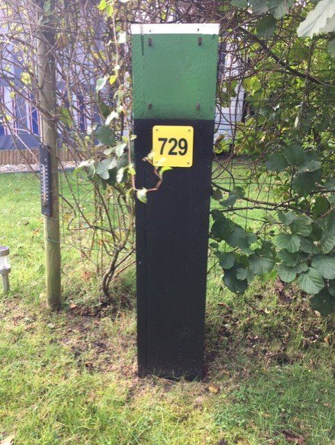 Huisnummer van de stacaravan op camping de Krim op Texel