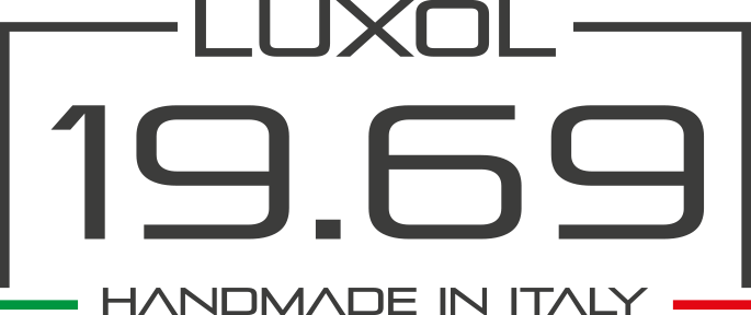 Un logo per Luxol 19.69 realizzato a mano in Italia