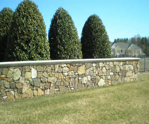 Arkansas Fieldstone in Pond — Landscaping Stone in Denton, NC