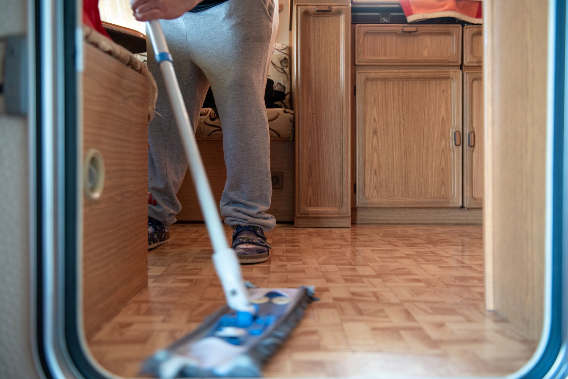 RV Floor Cleaning