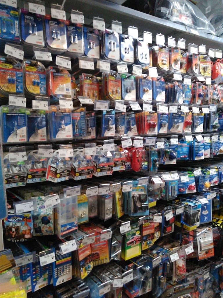 assortimento dimateriale elettrico