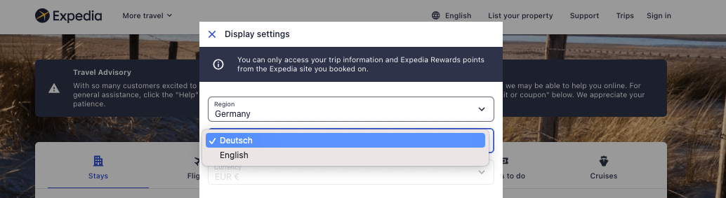 A screenshot of Expedia switching languages