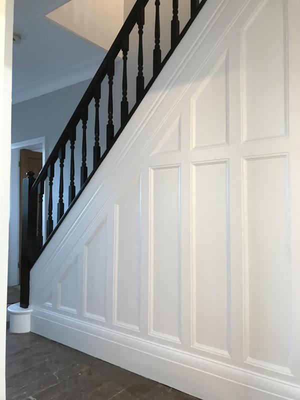 Painters and Decorators Southampton - staircase painted white
