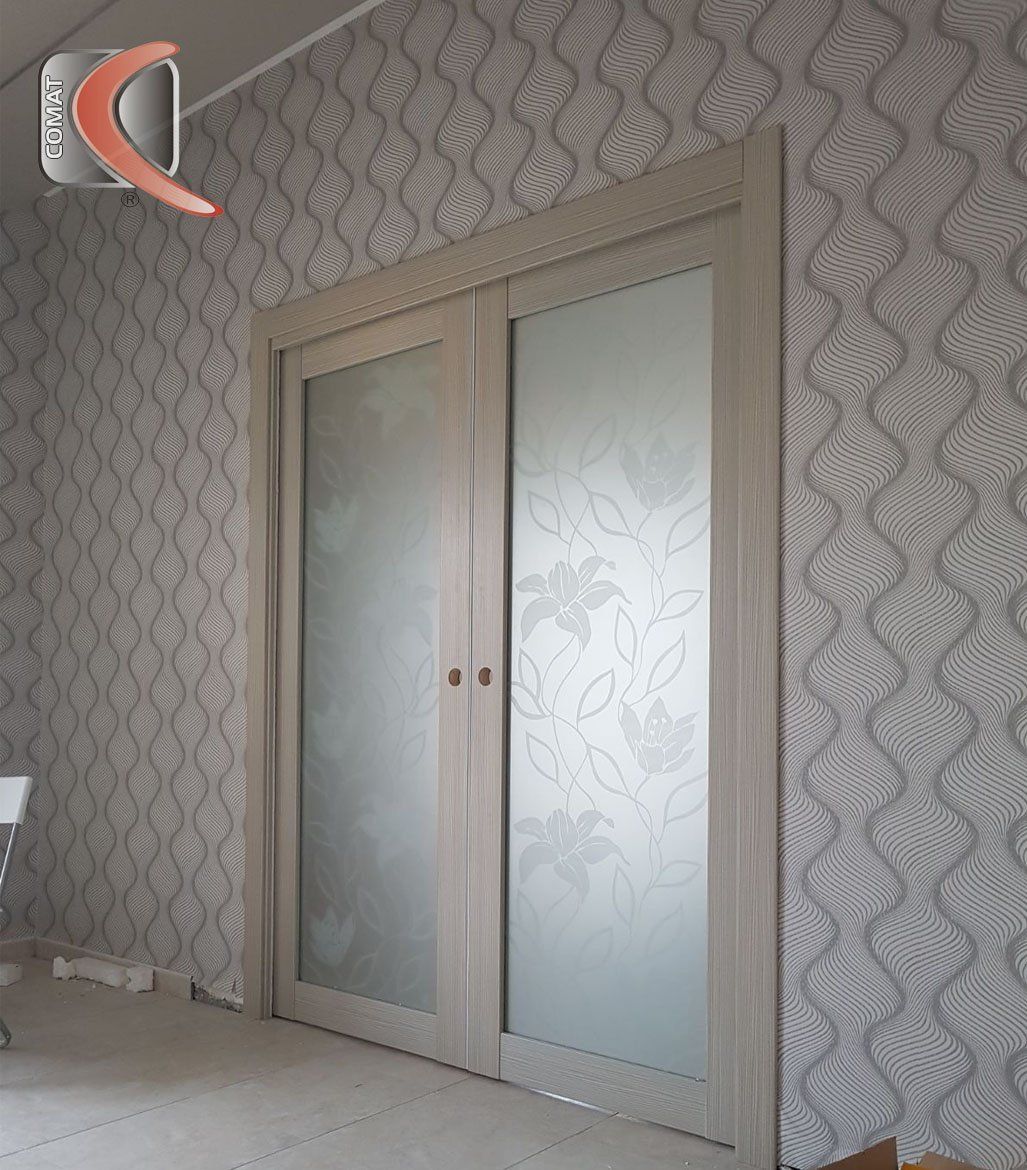 porta con vetrata artistica 01