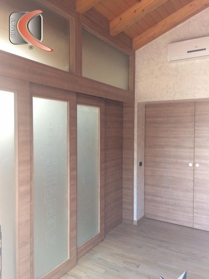 porte scorrevoli legno e vetro