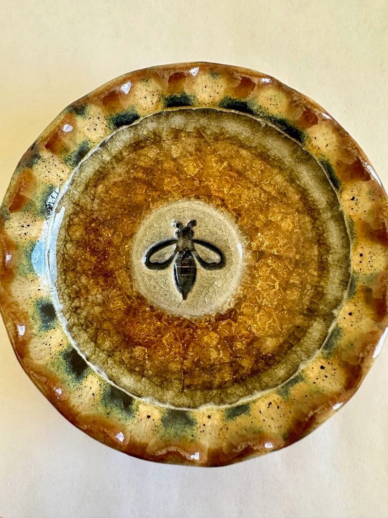 Down To Earth Pottery Icon Series Bumblebee