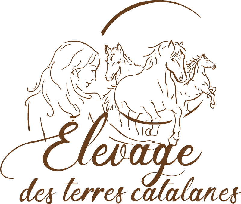 Logo : Femme avec des chevaux, texte « Élevage des terres catalanes » en brun.