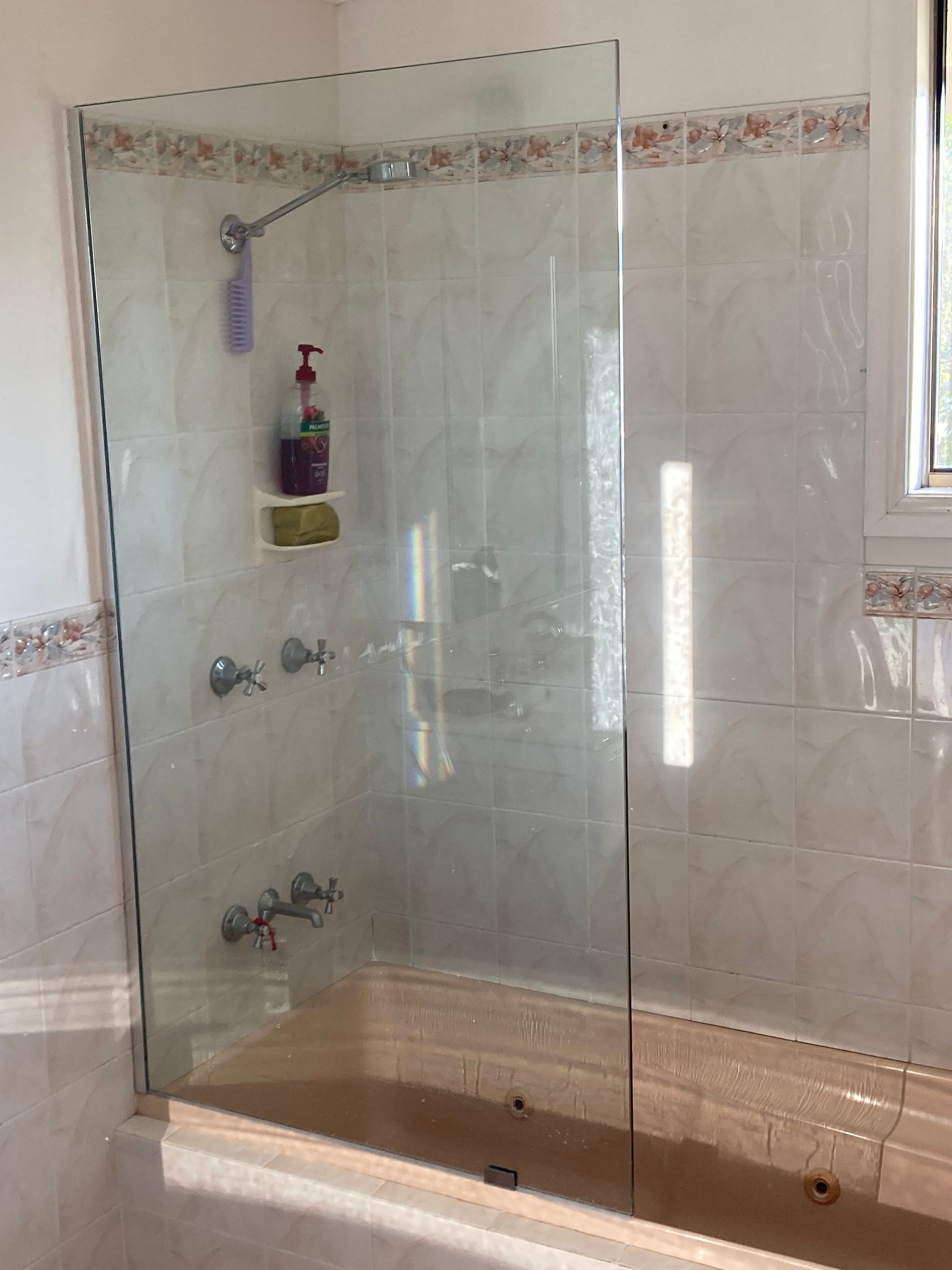 Fixed Shower Screen 6 — Patterson Glass Works in Kempsey, NSW