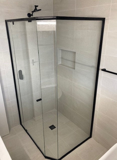 Semi Frameless Pivoting Shower Screen 3 — Patterson Glass Works in Kempsey, NSW