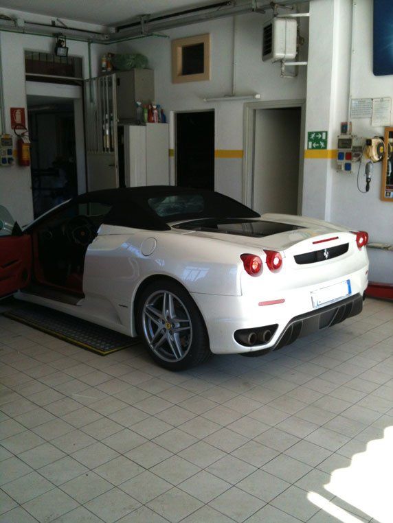 riparazione auto di lusso