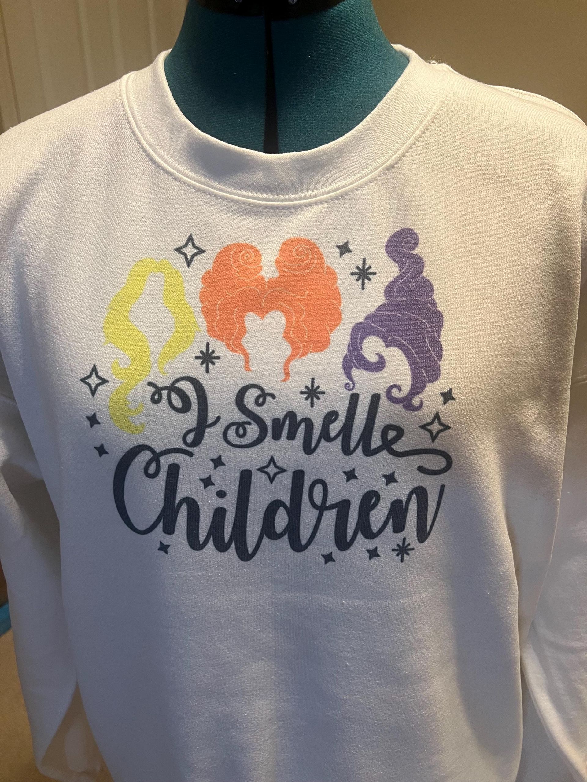 Hocus Pocus Halloween I Smell Children Sweatshirt