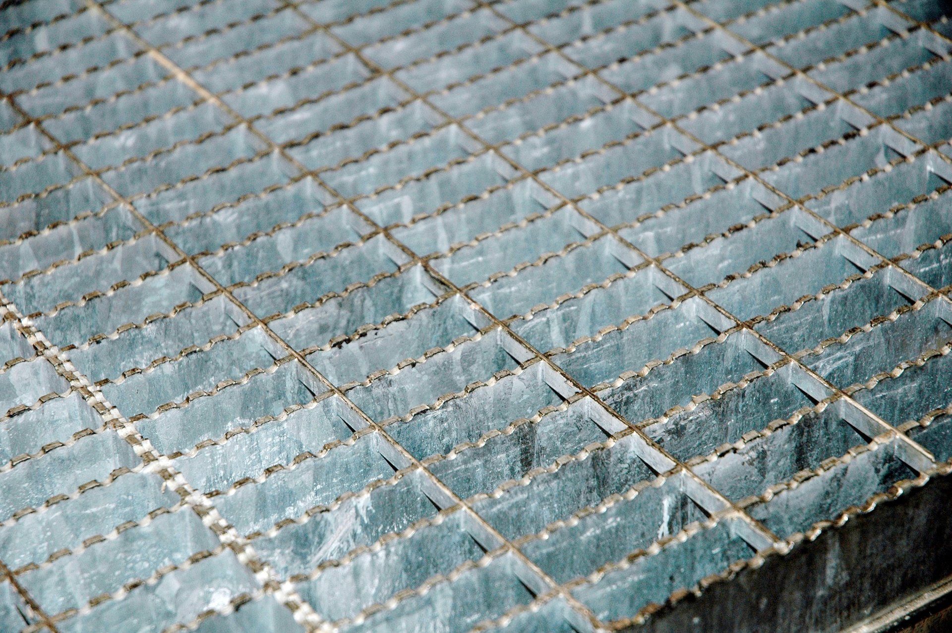 Grigliato Pressato Antrisdrucciolo