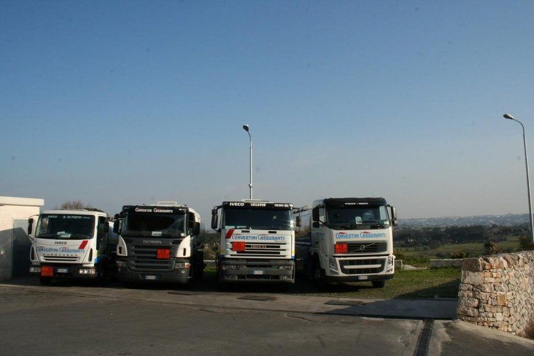 camion per trasporto benzina