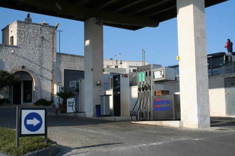 stazione di rifornimento