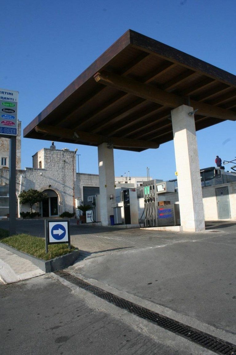 stazione di servizio