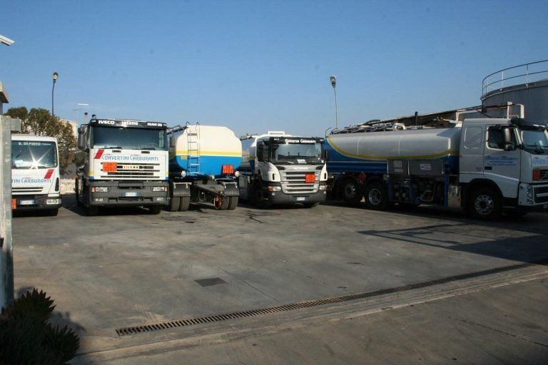 distribuzione carburanti auto