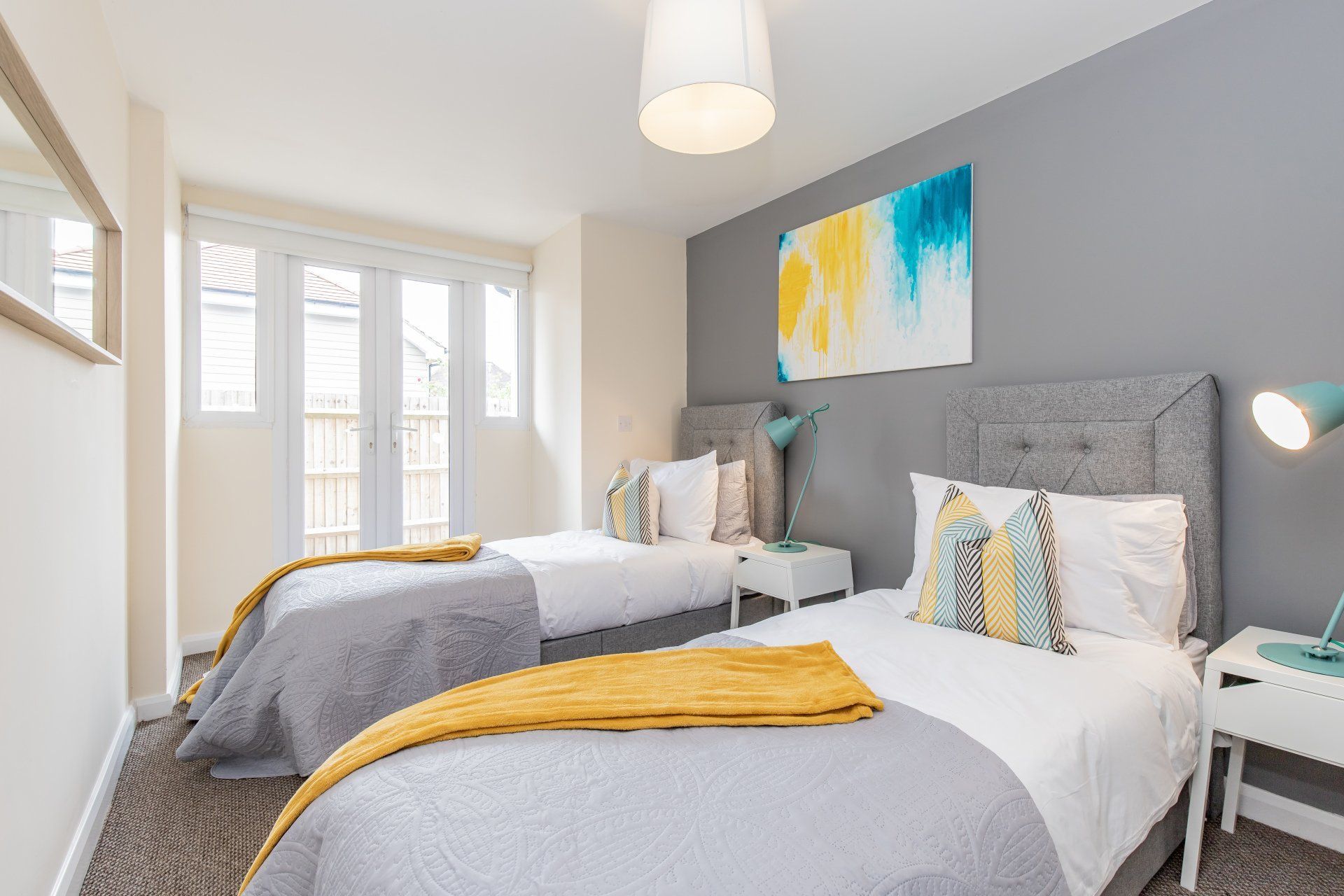 Twin bedroom