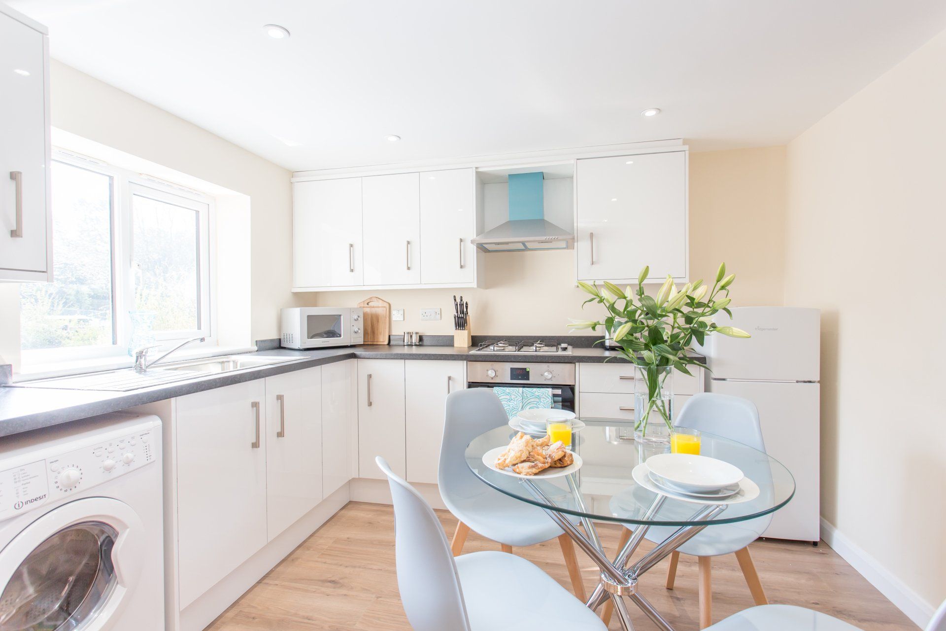 Icon| Serviced Accommodation | Oxford Apt | Contractors | Business | Leisure | Families