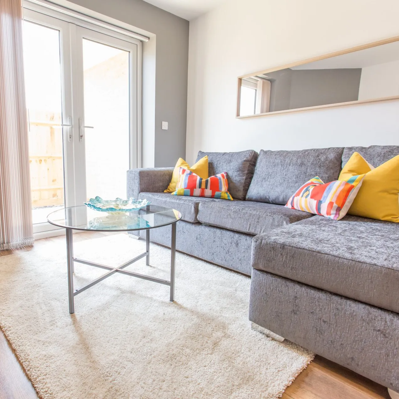 Icon| Serviced Accommodation | Oxford Apt | Contractors | Business | Leisure | Families