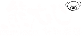 白色背景上泰迪熊頭部的黑白圖畫。