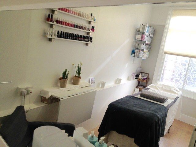 Our clean and comfortable beauty salons room in london n10 muswell hill