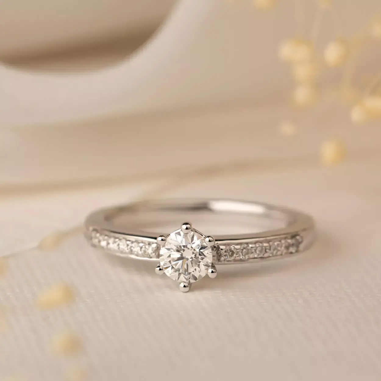 Aanzoekringen van Briljant in Utrecht bij Juwelier Sluijsmans