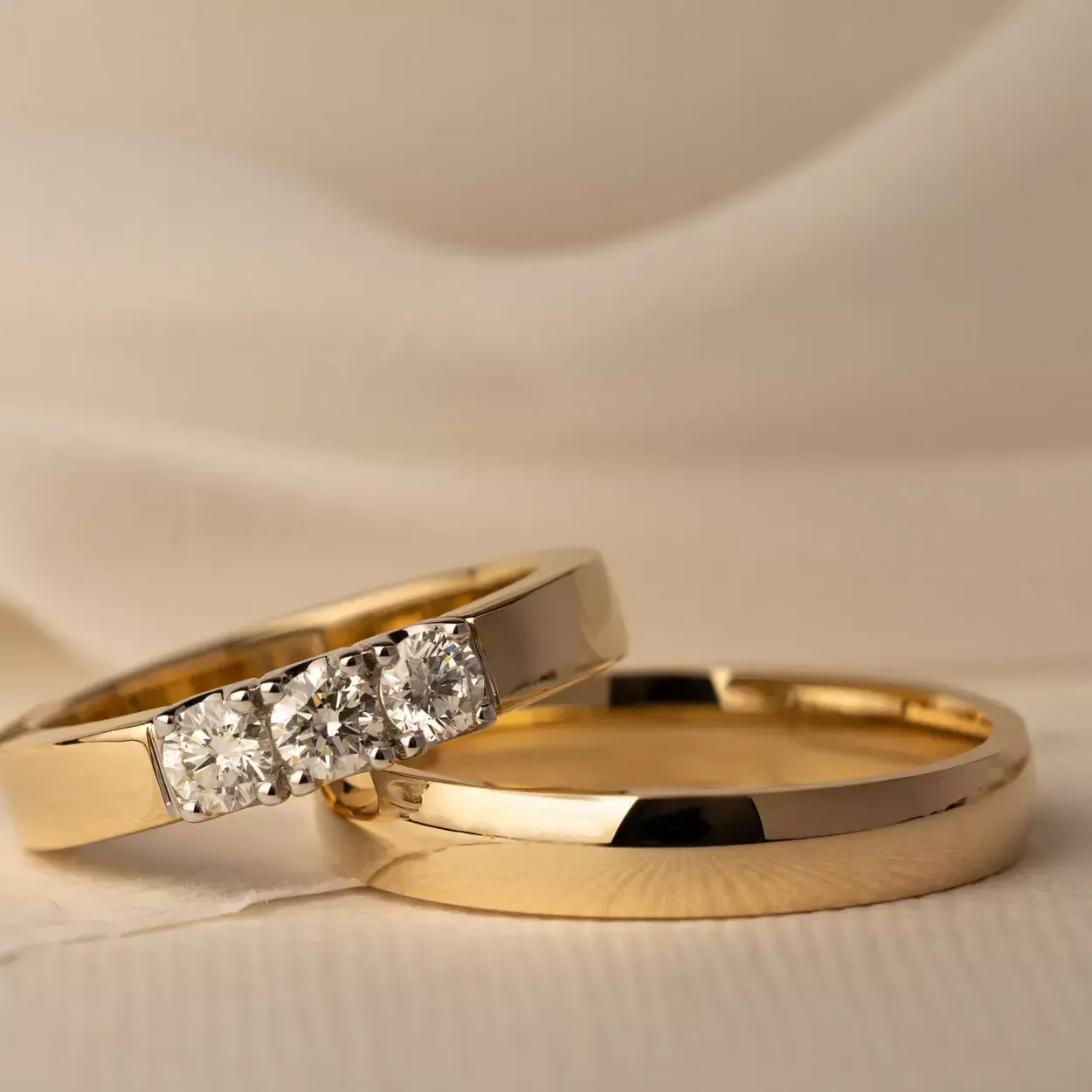 Fanatsie III trouwringen in Utrecht bij Juwelier Sluijsmans